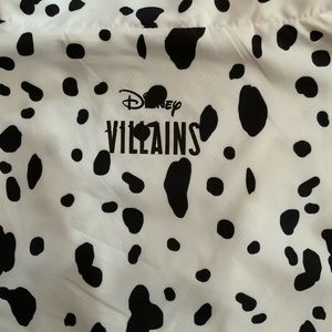 Fila x Disney Villians Collab - Lds Size Large